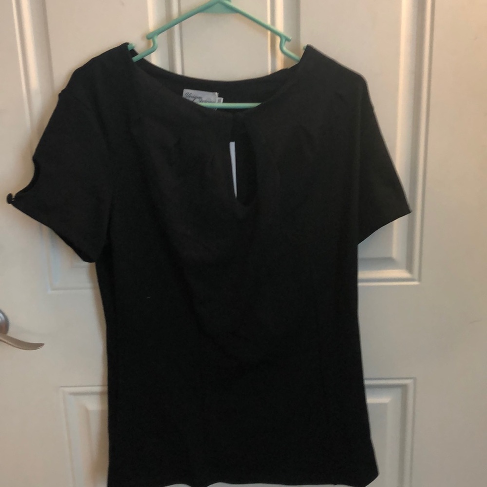 Unique vintage peep whole top